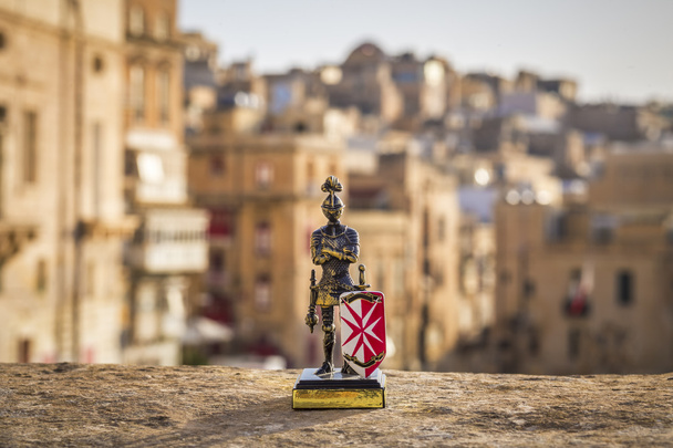 Valletta, Malta - Maltese Ridder in de oude stad van Valletta - Foto, afbeelding
