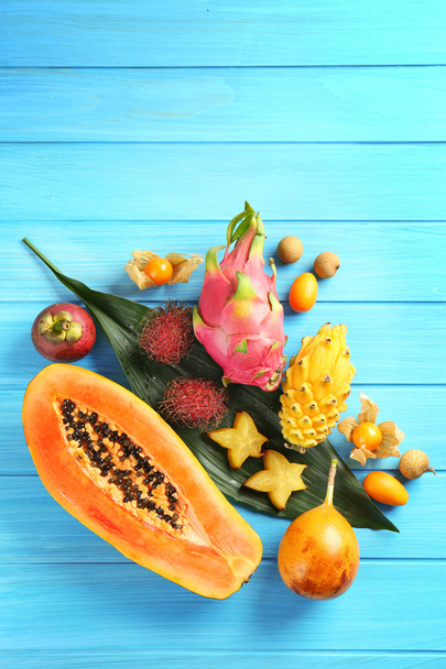 Juicy exotic fruits  - Foto, Bild