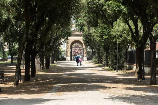 Parcours pédestre du parc Villa Borghese Gardens. Rome, Italie
 - Photo, image
