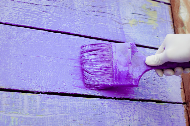 hand painting violet wooden wall - Foto, Imagen