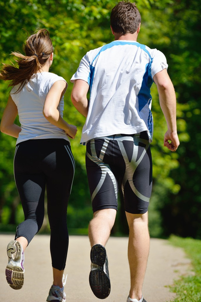 Young couple jogging - Foto, immagini