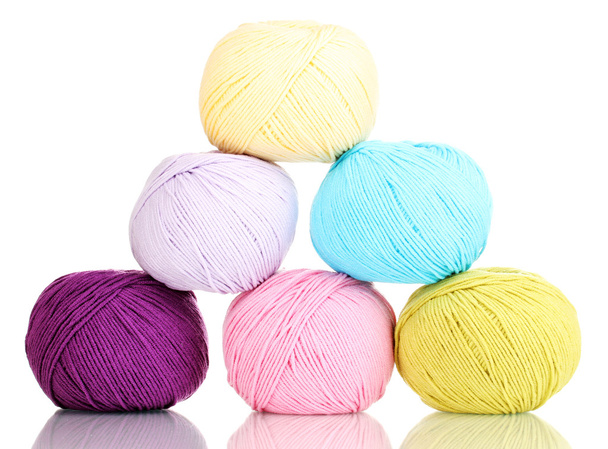 Knitting yarn isolated on white - Foto, Imagen