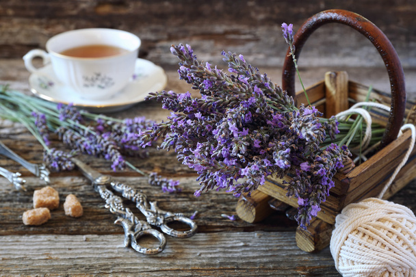 Aromatische lavendel thee  - Foto, afbeelding