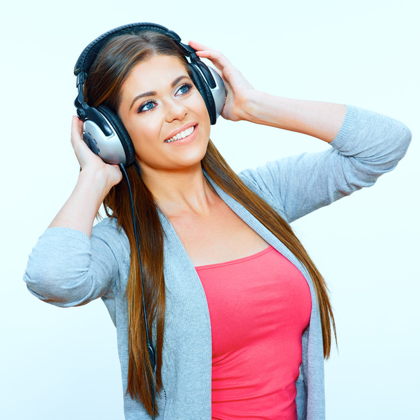 young woman with headphones - 写真・画像