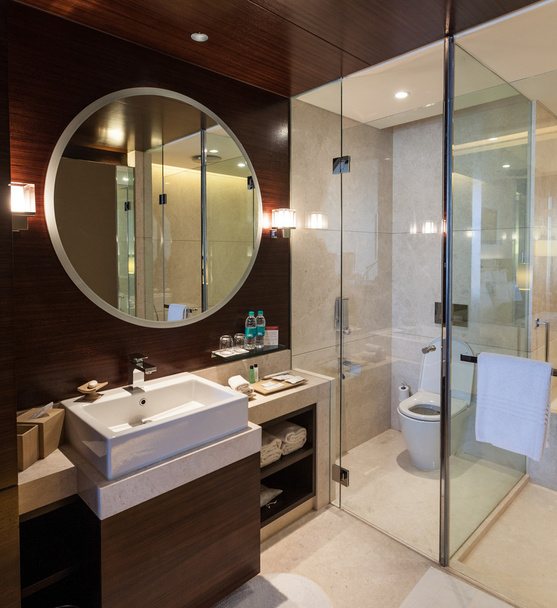 Ванная комната в отеле современный и роскошный отдых
 - Фото, изображение