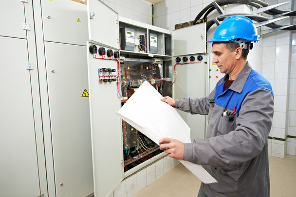 electrician engineer worker - Фото, зображення