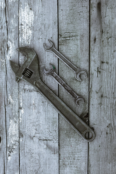 παλιό σκουριασμένο γαλλικά κλειδιά - Φωτογραφία, εικόνα