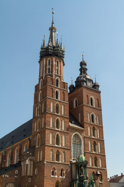Basílica de Santa María (Iglesia Mariacki) - famosa iglesia gótica de ladrillo en Cracovia (Cracovia), Polonia
 - Foto, imagen
