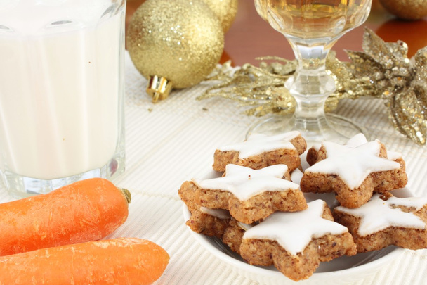 Печиво, молоко і моркву для Санта і Рудольф - Фото, зображення