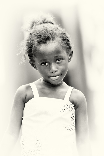 Little girl from Ghana poses - Foto, afbeelding