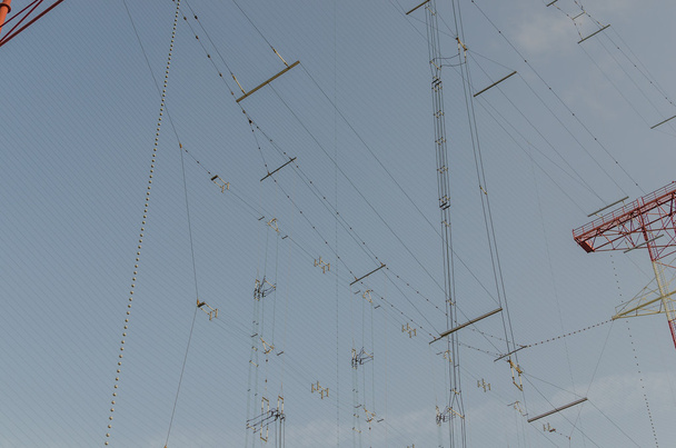muchas conexiones sistema de transmisión
 - Foto, imagen