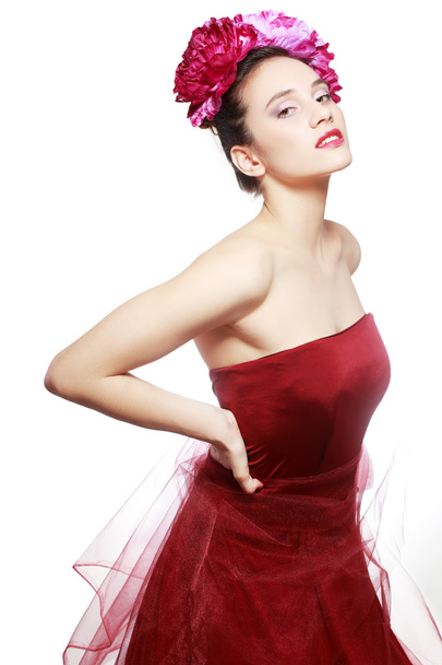 brunette in red dress  - Valokuva, kuva