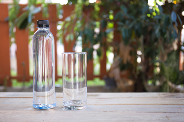 Bicchiere rinfrescante d'acqua
 - Foto, immagini