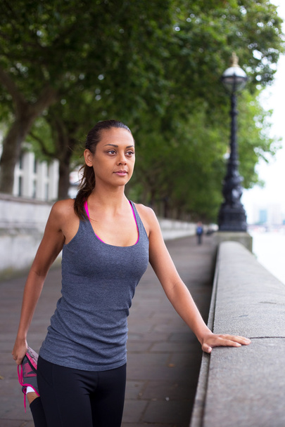 fitness woman exercising in london - Фото, зображення