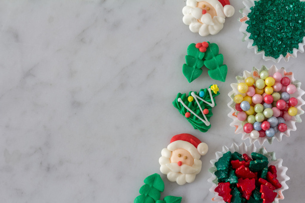 クリスマスのベーキングの装飾ライン飾るクッキー セット - 写真・画像