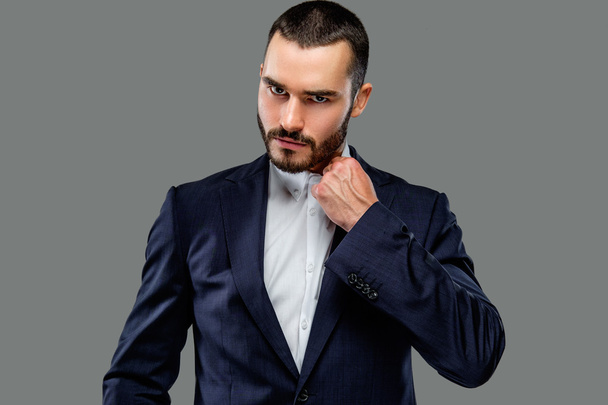 Bearded male in a suit  - Zdjęcie, obraz