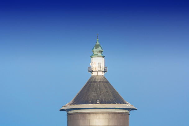 Stara wieża wodą w Velbert, Niemcy.           - Zdjęcie, obraz