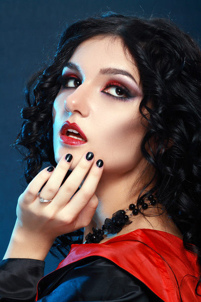  young woman with artistic vampire make up - Фото, изображение