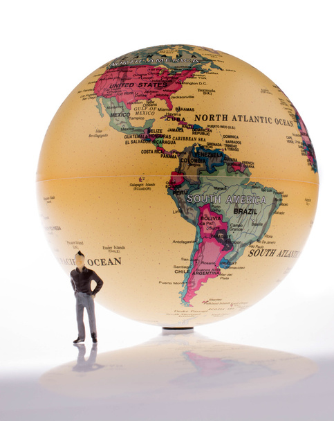 Модель человека и земного шара
 - Фото, изображение