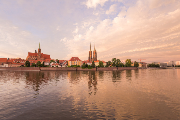 Wroclaw. Pohled na západ slunce historické čtvrti Ostrow Tumski Polsko - Fotografie, Obrázek