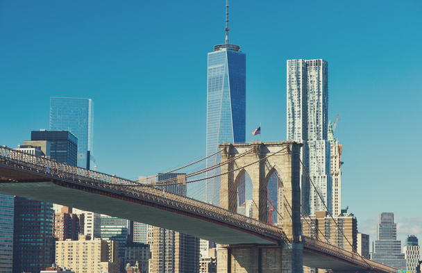Manhattan skyline and Brooklyn bridge - Photo, Image