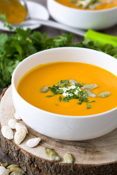 Тыквенный суп и ингредиенты
 - Фото, изображение