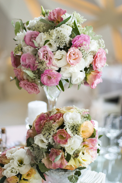 bloemen bruiloft decoratie - Foto, afbeelding
