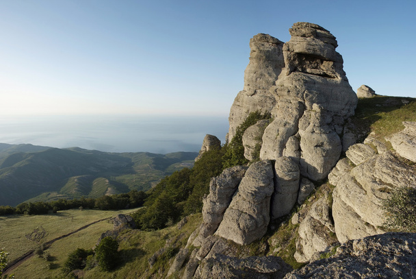 Beau paysage de montagne en Crimée, montagne de la Dégie
 - Photo, image