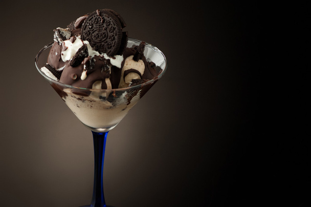 Морозиво у вазі
 - Фото, зображення