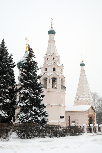 vista de invierno en la iglesia ortodoxa rusa
 - Foto, imagen