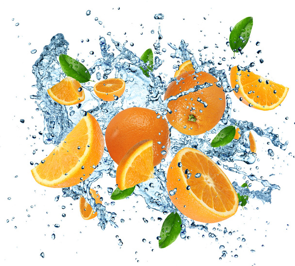 水のしぶきの新鮮な citrusses - 写真・画像