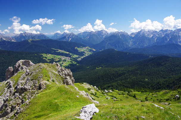 Vista de Padola, Comelico Superiore, Dolomitas, Italia
 - Foto, imagen