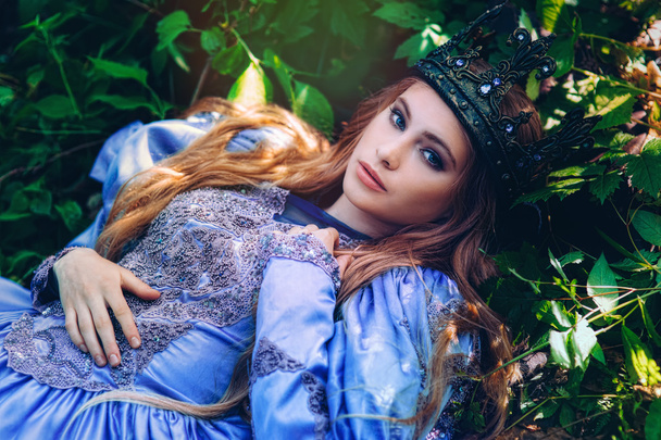 Princess in magic forest - Foto, afbeelding