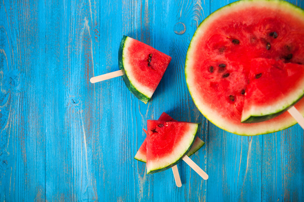 Fresh watermelon popsicle yummy fresh summer fruit sweet dessert - Foto, Imagem