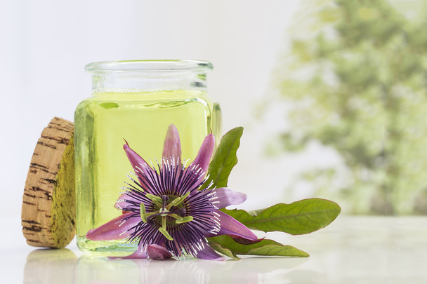 Passion flower aromatherapy essential oil - Zdjęcie, obraz