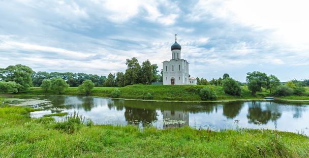 Church of the Intercession on the Nerl (1165) - Photo, Image