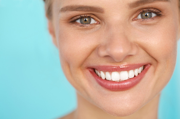 Beautiful Smile. Smiling Woman With White Teeth Beauty Portrait. - Фото, зображення
