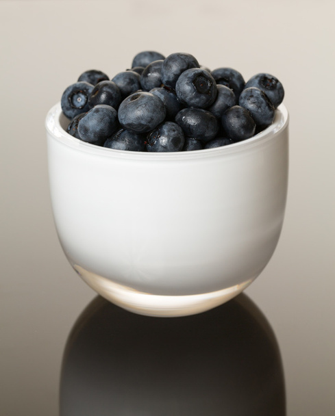 White glass bowl full of blueberries - Photo, Image