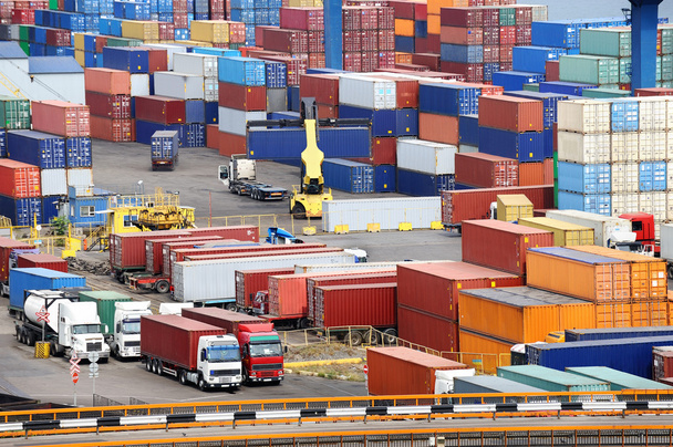 Truck transport container to warehouse near sea - Fotografie, Obrázek