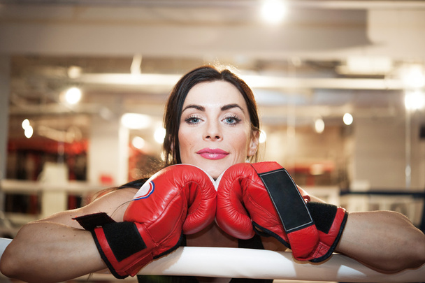 Woman portrait with boxing gloves - Zdjęcie, obraz