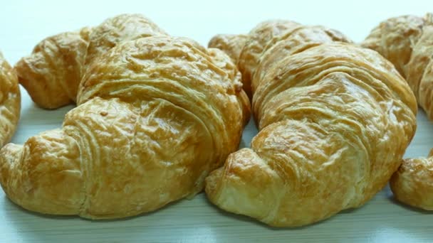 Tuoreet croissantit - Materiaali, video