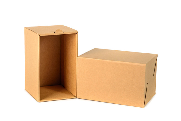 Brown cardboard box package with cover, isolated on white backgr - Valokuva, kuva