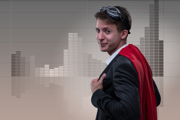 Muž s červenými deskami v super hrdina koncept - Fotografie, Obrázek