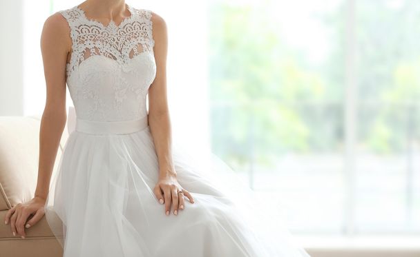 Bride in beautiful wedding gown - Zdjęcie, obraz