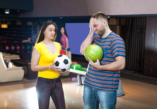 Para z bowling piłki - Zdjęcie, obraz