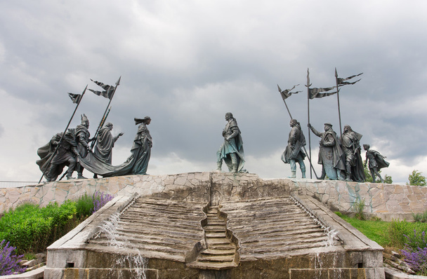 Nibelungen çeşme Song Nibelunglara, Avusturya, kahramanlar için adanmış üzerinden heykeller - Fotoğraf, Görsel