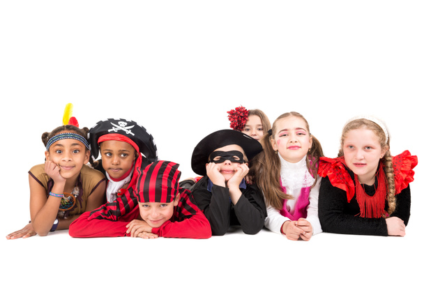 Lapset Halloween-puvuissa - Valokuva, kuva