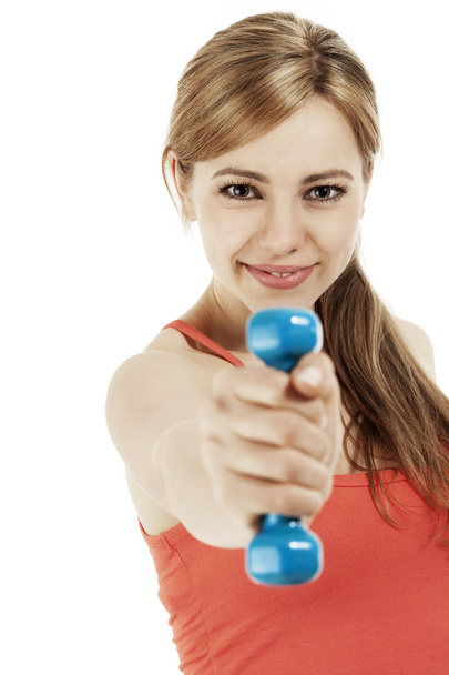 Фитнес-женщина упражняется с гантели
 - Фото, изображение