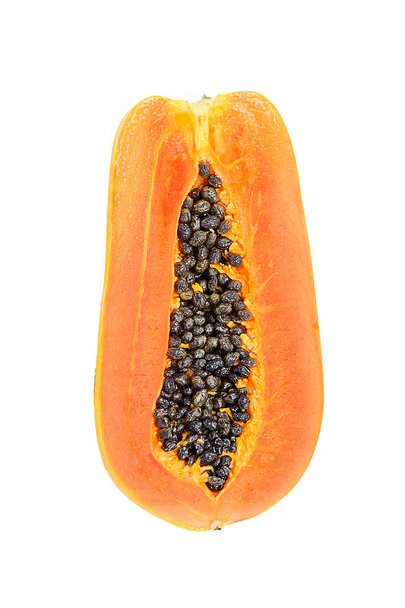 papaya madura aislada sobre un fondo blanco. - Foto, Imagen