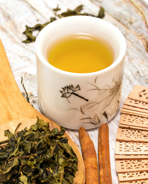 Chinesischer grüner Tee bedeutet Pause und Pause  - Foto, Bild